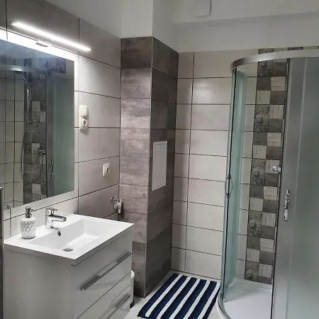 Devai-Lux Apartman Sarvar Exterior photo