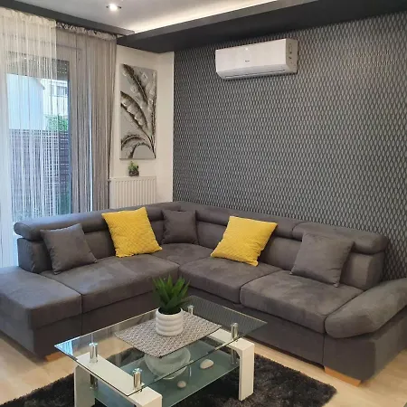 Devai-Lux Apartman Sarvar Exterior photo