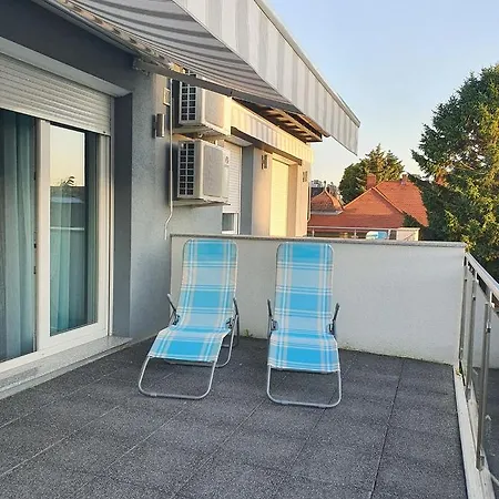 Devai-Lux Apartman Sarvar Exterior photo
