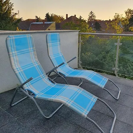 Devai-Lux Apartman Sarvar Exterior photo