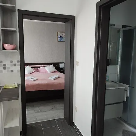 Devai-Lux Apartman Sarvar Exterior photo