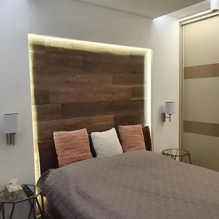 Devai-Lux Apartman Sarvar Exterior photo