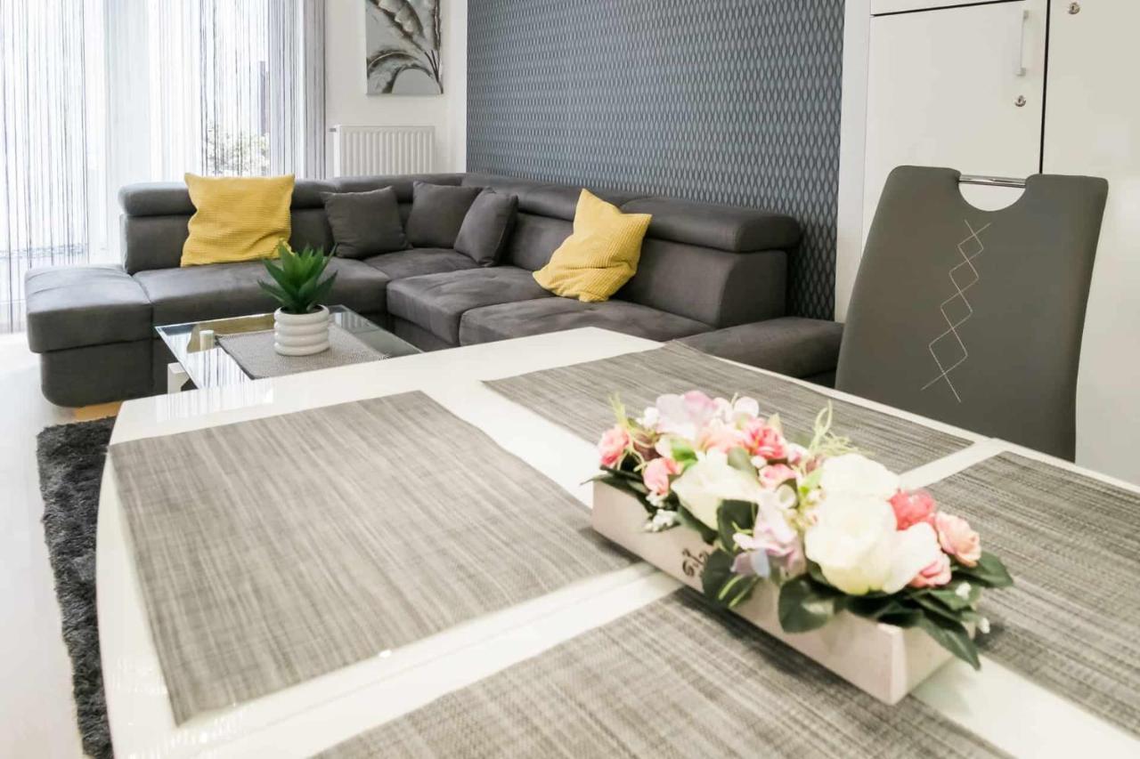 Devai-lux Apartment Sarvar