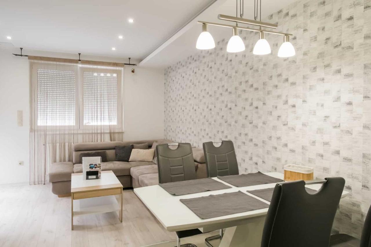 Devai-lux Apartment
