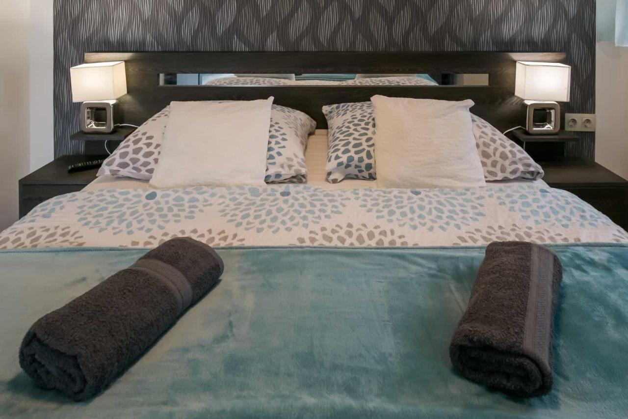 Devai-lux Apartment